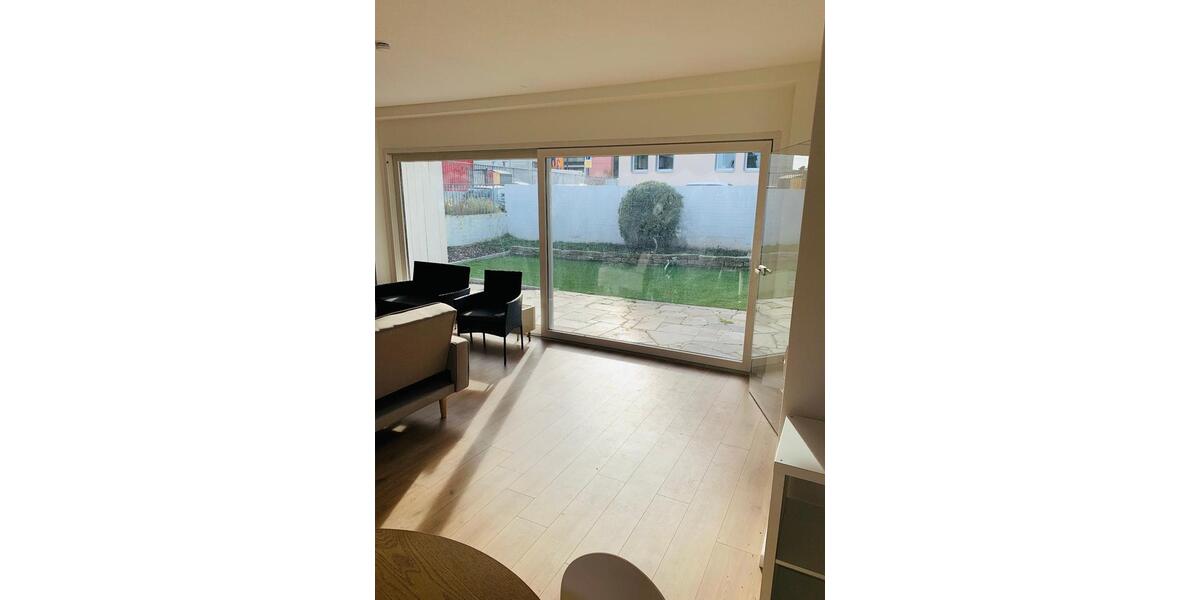 Erdgeschoßwohnung Bielefeld - 3 Zimmer, 110 m&sup2;, 1.430&euro; | Angebot:25886612