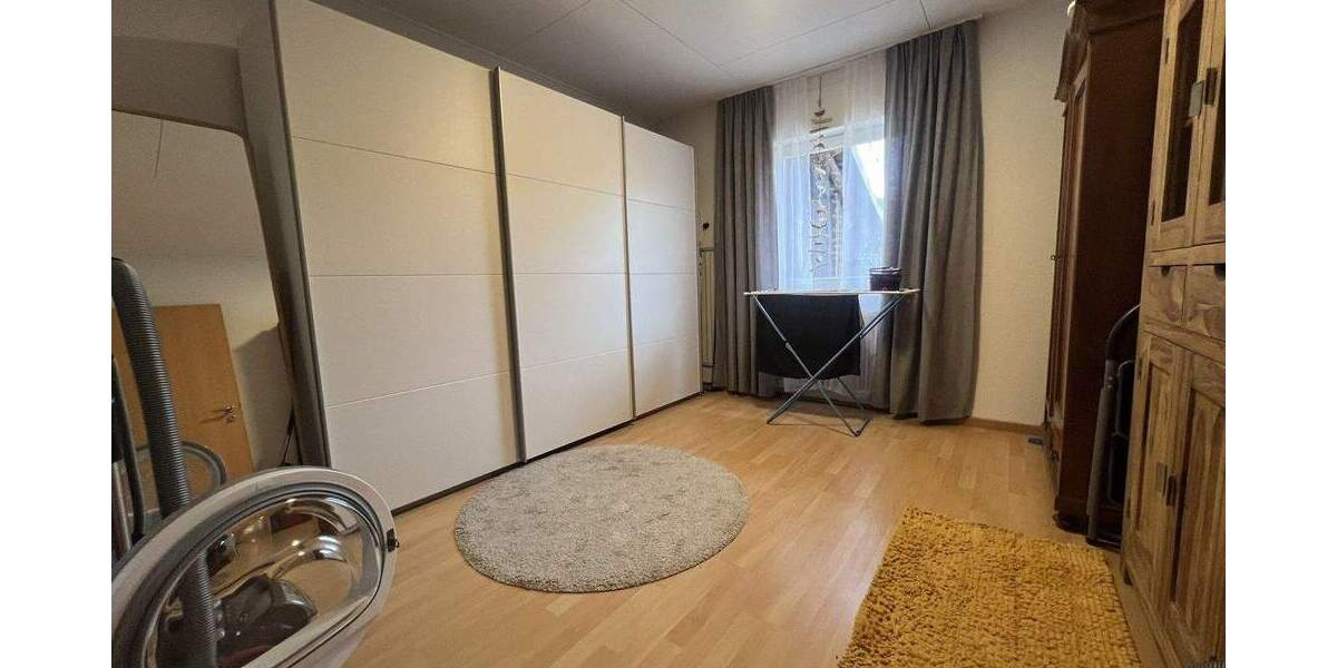 Etagenwohnung Weilheim Unterbierbronnen - 3 Zimmer, 162 m&sup2;, 1.300&euro; | Angebot:24974652