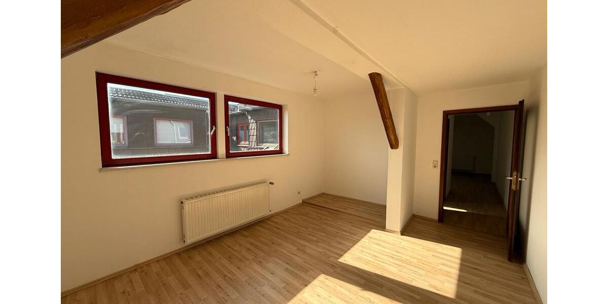 Dachgeschoßwohnung Holzminden - 2.5 Zimmer, 70 m&sup2;, 540&euro; | Angebot:26639386