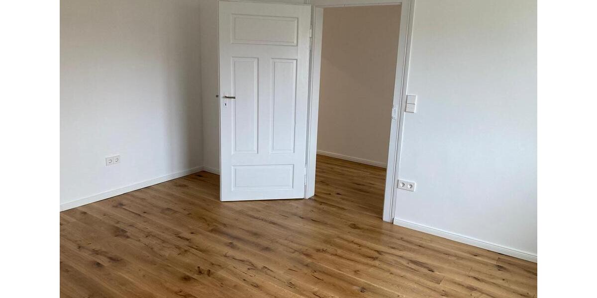 Kernsanierte 7‑Zimmer Maisonette-Wohnung in Spielberg mit Garten 7 zimmer