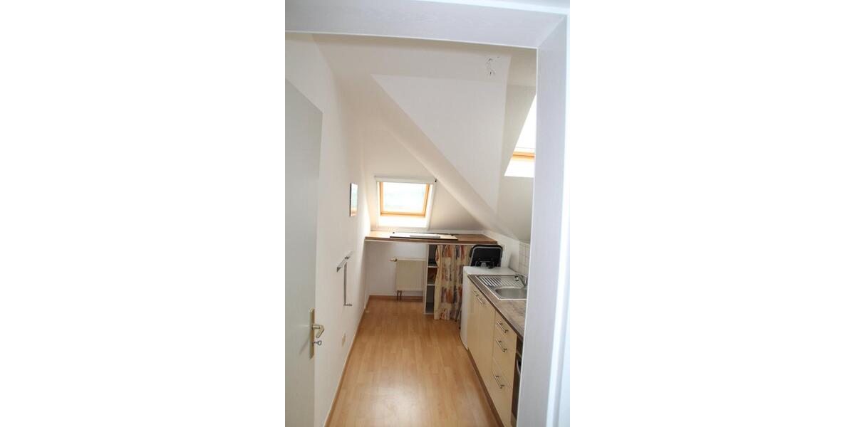 Dachgeschoßwohnung Waldheim - 3 Zimmer, 66 m&sup2;, 330&euro; | Angebot:15219911