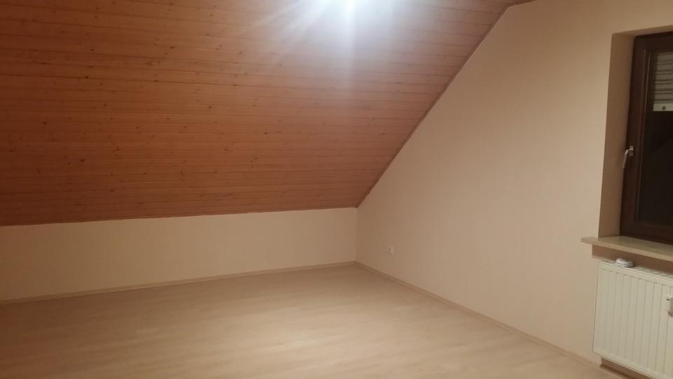 Dachgeschoßwohnung Weismain - 5 Zimmer, 110 m&sup2;, 895&euro; | Angebot:24847032