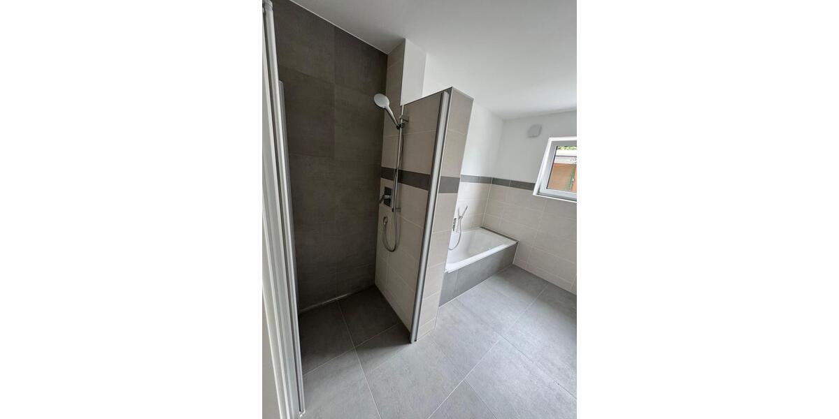 Erdgeschoßwohnung Schmidgaden - 3 Zimmer, 85 m&sup2;, 1.050&euro; | Angebot:25626153