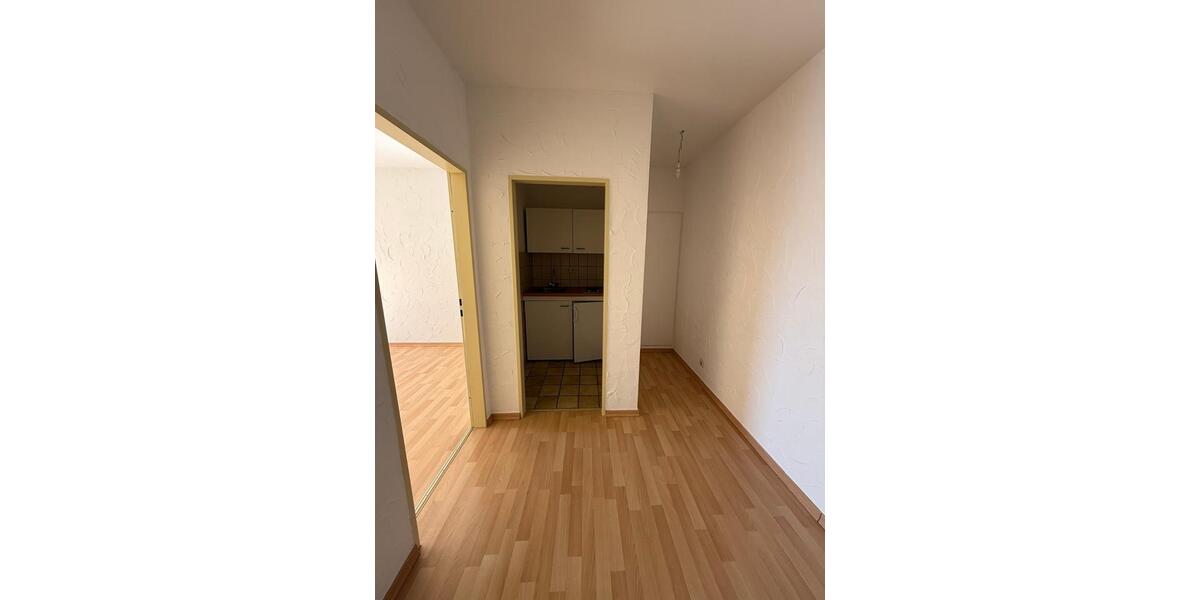 2-Zimmer-Wohnung direkt am Campus – Annastraße 5, 38m² – 510€ K 2 zimmer