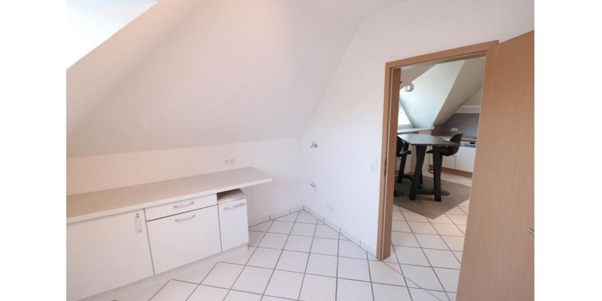 Dachgeschoßwohnung Cloppenburg - 4 Zimmer, 95 m&sup2;, 999&euro; | Angebot:26655642