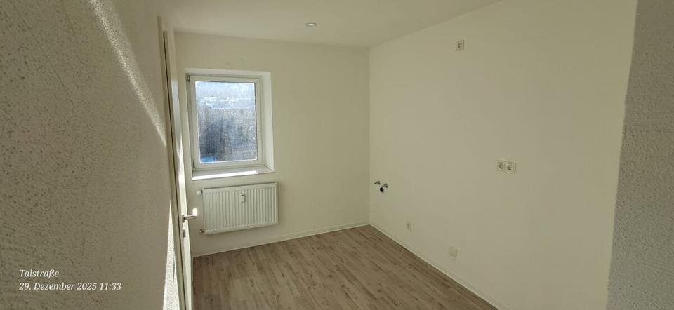 Etagenwohnung Schiffweiler - 2 Zimmer, 65 m&sup2;, 600&euro; | Angebot:20779601