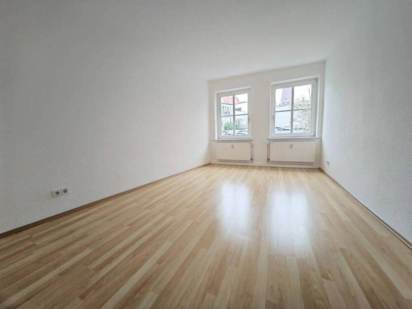 Mein neues Zuhause!! Stadtnahe 2 Zimmer-Wohnung mit Einbauküche + Tageslichtbad mit Wanne