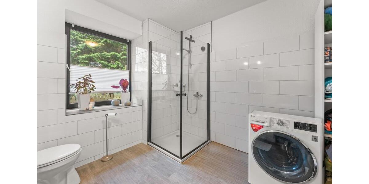 Erdgeschoßwohnung Berne - 3 Zimmer, 128 m&sup2;, 1.248&euro; | Angebot:26024701