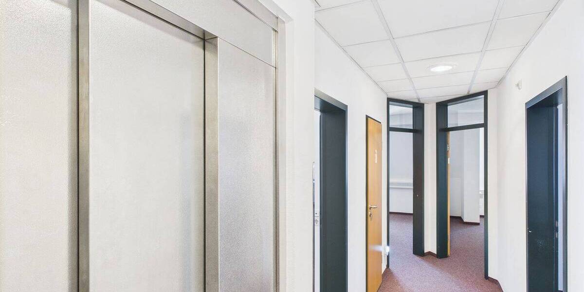 Gewerbeobjekt Eisenach - 5 Zimmer, 122 m&sup2;, 780&euro; | Angebot:25738085