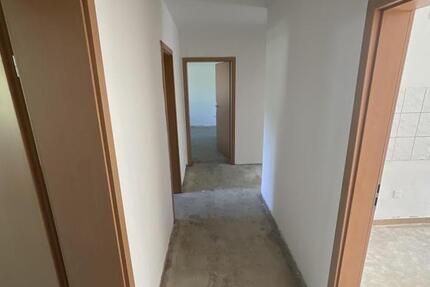 Sie haben die Familie, wir die Wohnung.4-Zimmer-Wohnung in Horsthausen frei, im EG mit Balkon 4 zimmer