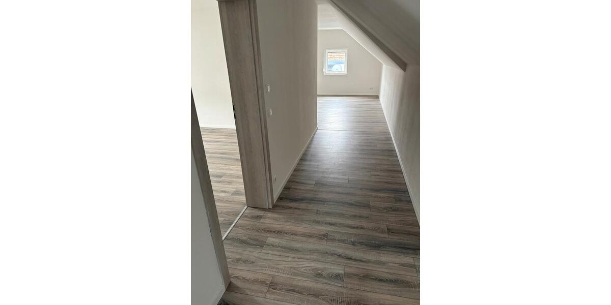 Dachgeschoßwohnung Schierling - 2 Zimmer, 75 m&sup2;, 650&euro; | Angebot:25756812