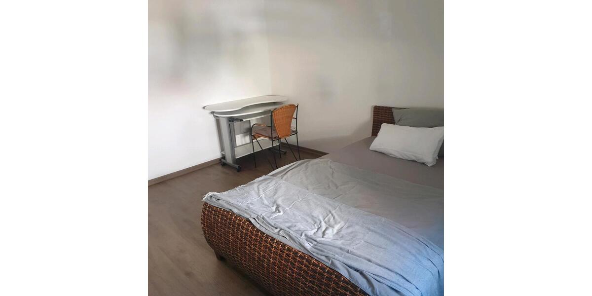 Wohnen auf Zeit Homburg - 2 Zimmer, 16 m&sup2;, 450&euro; | Angebot:26021189