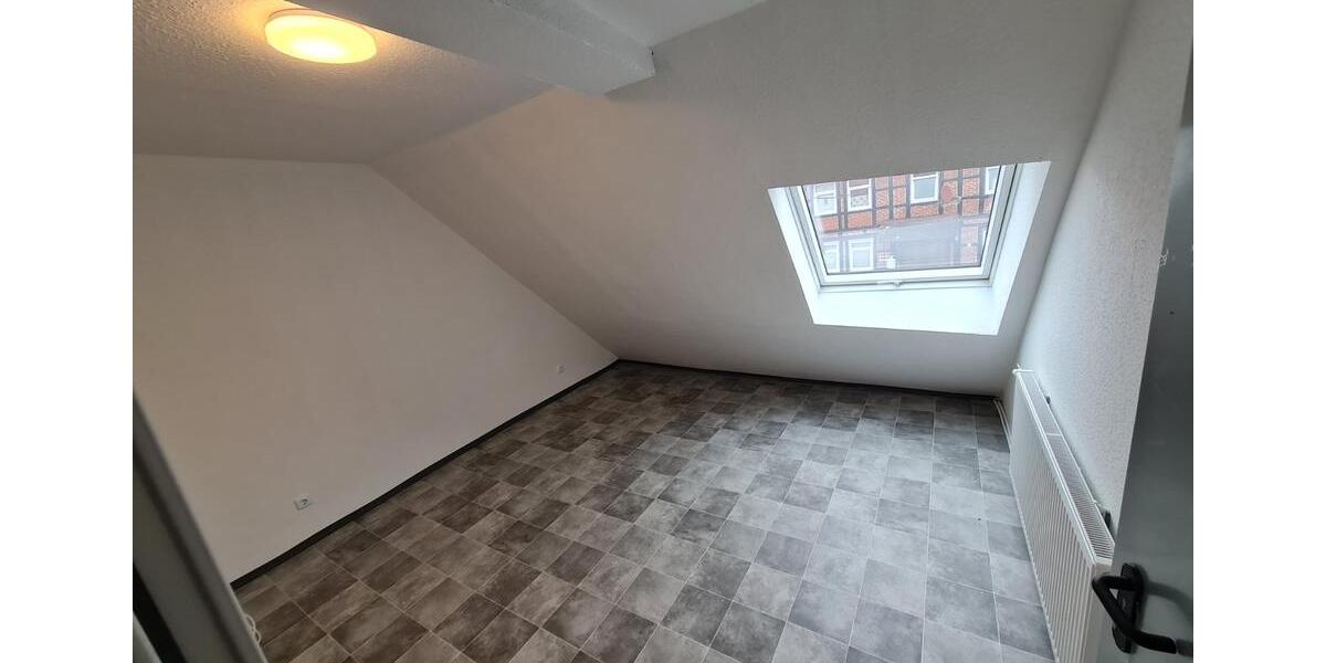 Etagenwohnung Hameln - 1 Zimmer, 10 m&sup2;, 250&euro; | Angebot:25402910