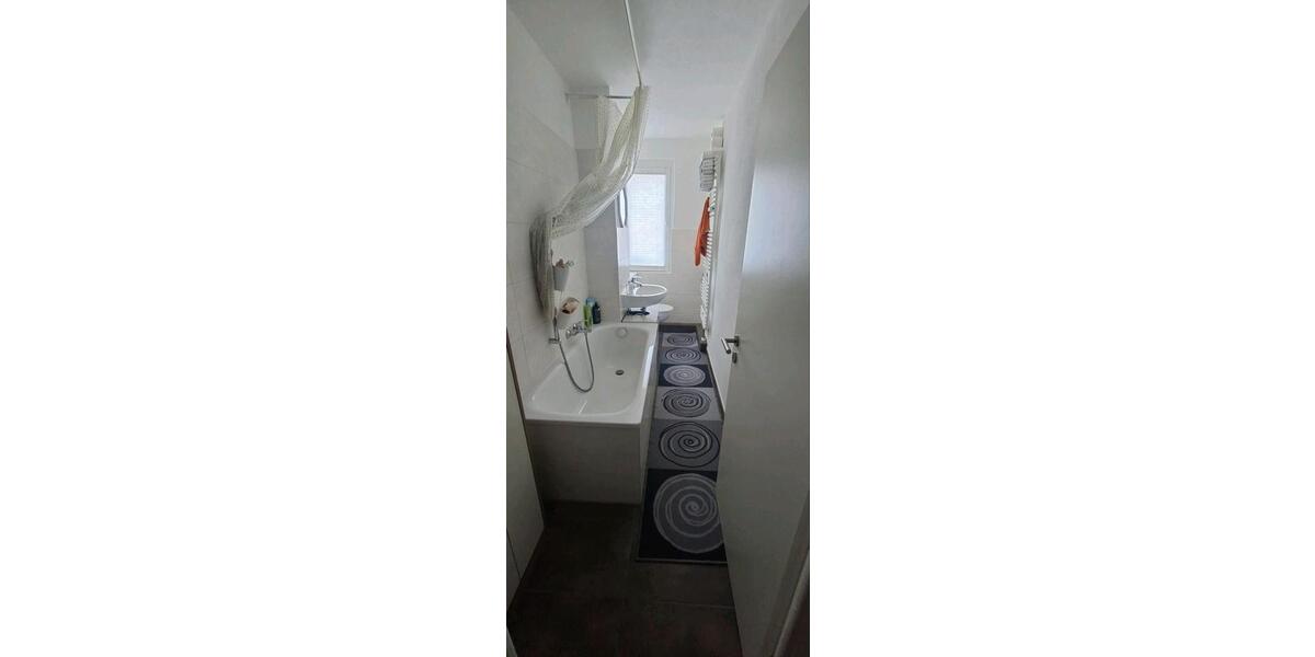 Etagenwohnung Eisenhüttenstadt - 3 Zimmer, 60 m&sup2;, 580&euro; | Angebot:26039478