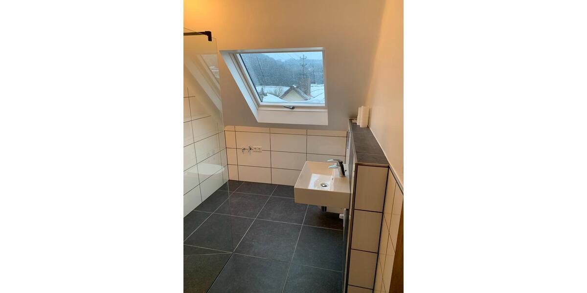 Dachgeschoßwohnung Lebach - 2 Zimmer, 63 m&sup2;, 550&euro; | Angebot:25975905