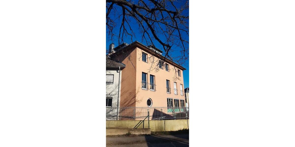 Dachgeschoßwohnung Radebeul - 2 Zimmer, 53 m&sup2;, 450&euro; | Angebot:25989841