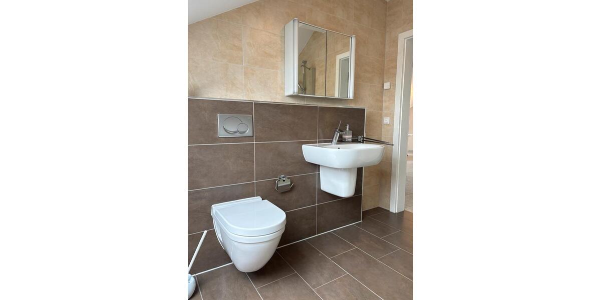 Einfamilienhaus Pohlheim - 3 Zimmer, 112 m&sup2;, 1.300&euro; | Angebot:25843138