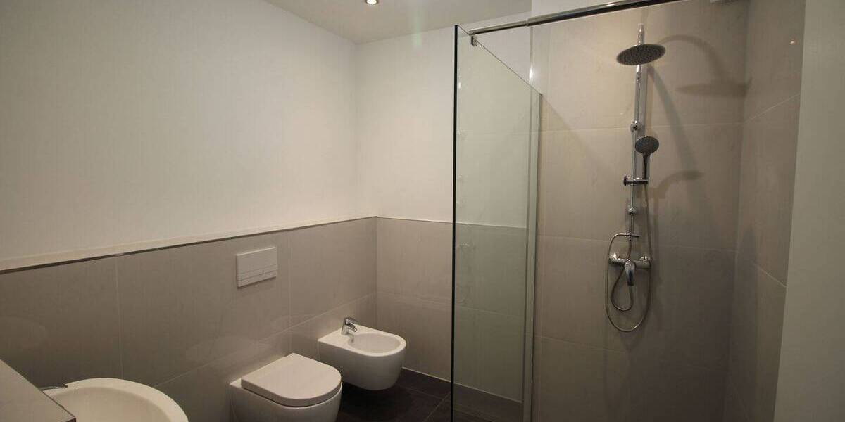 Etagenwohnung Berlin Niederschöneweide - 2 Zimmer, 61 m&sup2;, 976&euro; | Angebot:26733195
