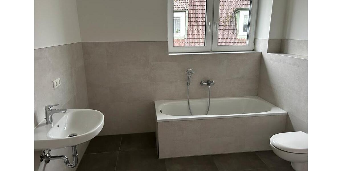 Wunderschöne Doppelhaushälfte mit Garten 5 zimmer