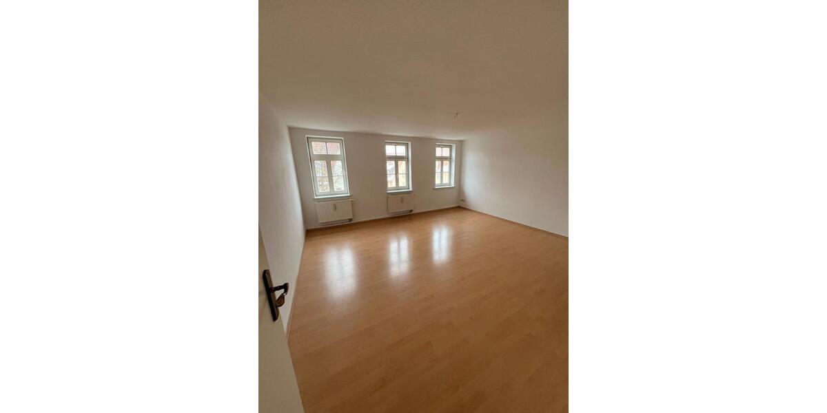 Etagenwohnung Bad Langensalza - 4 Zimmer, 100 m&sup2;, 650&euro; | Angebot:26367199