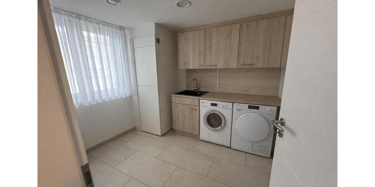 Einfamilienhaus Detmold - 3 Zimmer, 142 m&sup2;, 1.500&euro; | Angebot:25644448