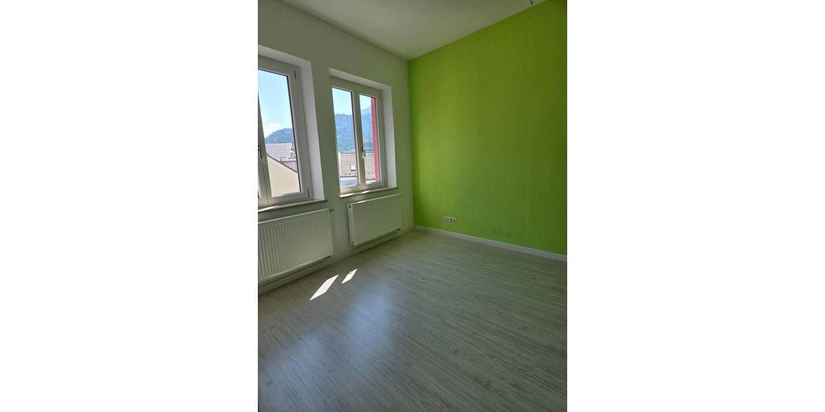 Gewerbeobjekt Bad Reichenhall - 5 Zimmer, 118 m&sup2;, 1.650&euro; | Angebot:25696716