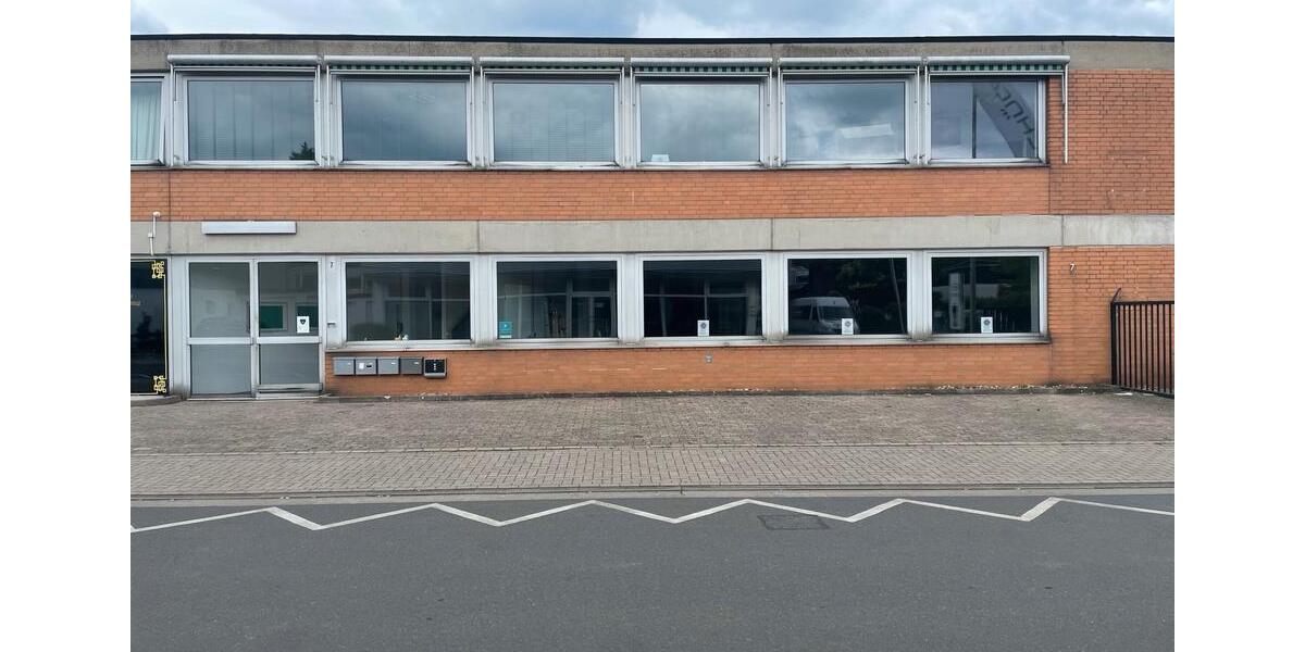 Großraumbüro mit Lager und weitere Büros in Hannover-Wettbergen zimmer