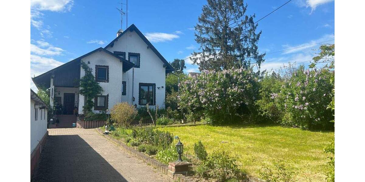 Einfamilienhaus Wiesbaden Biebrich - 1 Zimmer, 290 m&sup2;, 4.500&euro; | Angebot:25912529
