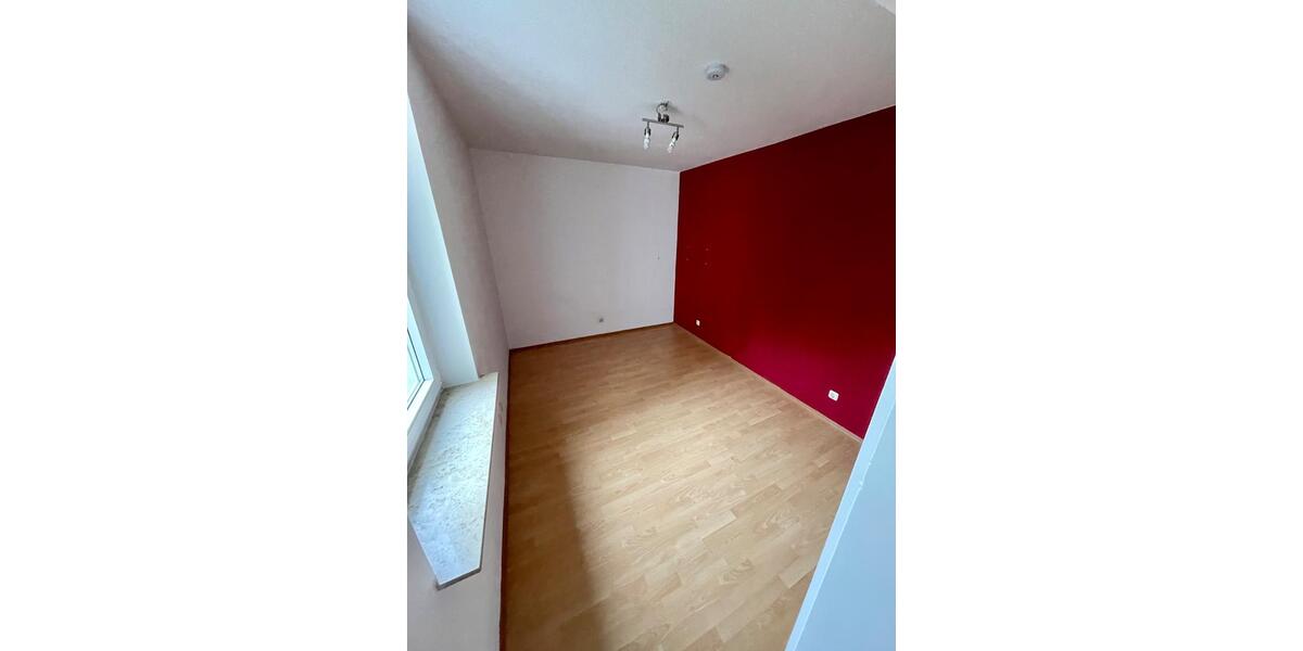 Erdgeschoßwohnung Bayreuth City - 3 Zimmer, 65 m&sup2;, 500&euro; | Angebot:26241333