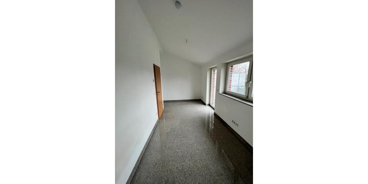 Reihenhaus ab ca. 01.07.2026, ‼️‼️LESEN ‼️‼️ 4 zimmer