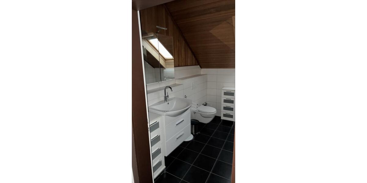 Dachgeschoßwohnung Ottweiler - 3 Zimmer, 80 m&sup2;, 640&euro; | Angebot:24467071