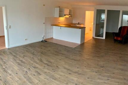 Wohnung Waren (Müritz) - 2 Zimmer, 65 m&sup2;, 420&euro; | Angebot:26704743