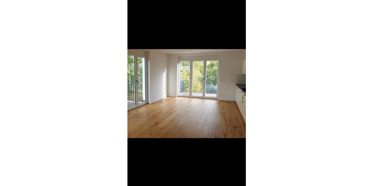 Etagenwohnung Berlin Marzahn-Hellersdorf - 4 Zimmer, 120 m&sup2;, 1.700&euro; | Angebot:25170710