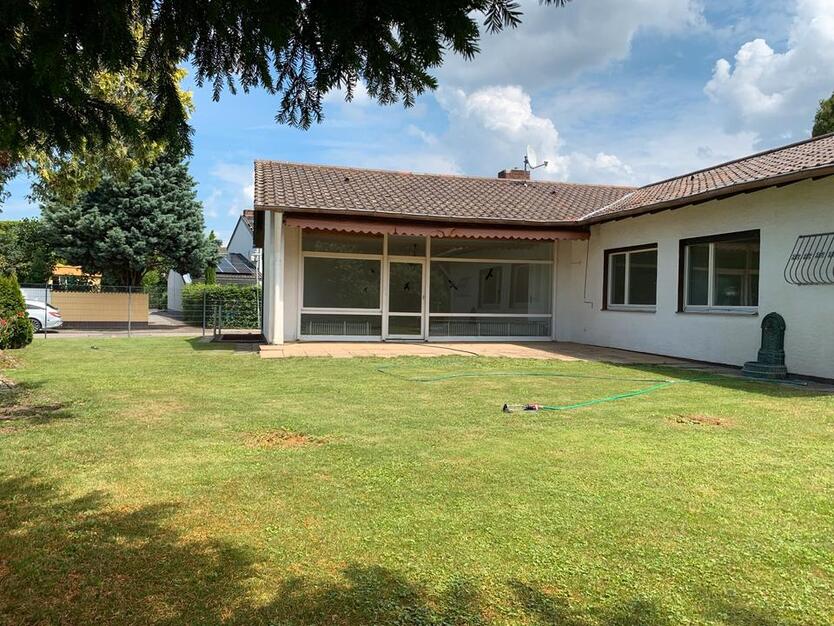 Haus Bungalow m. Garten in bevorzugter Lage