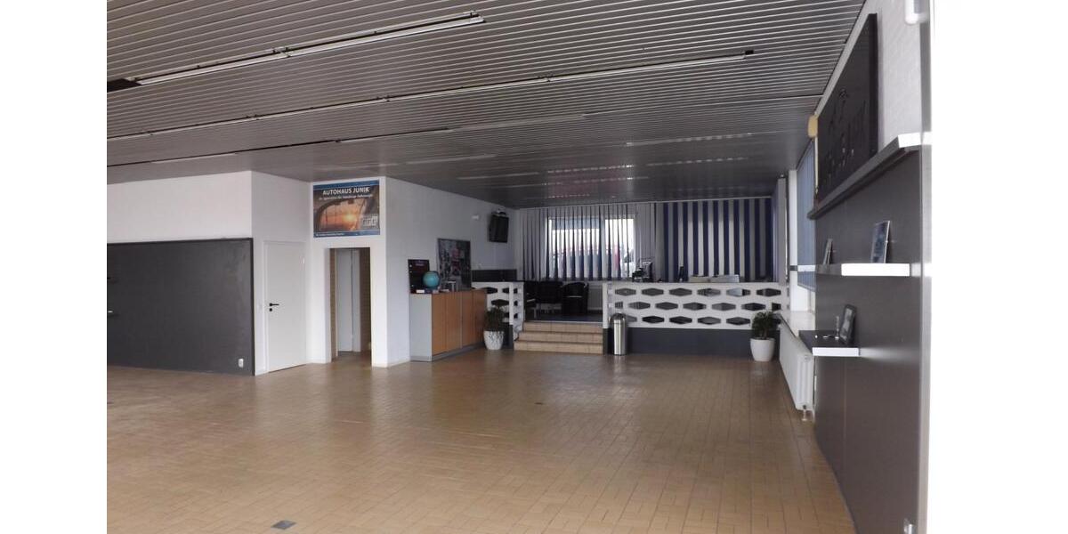 Autohaus,Autovermietung,Gewerbeimmobilie m. Werkstatt,Halle,Außengelände in SZ-Bad zimmer