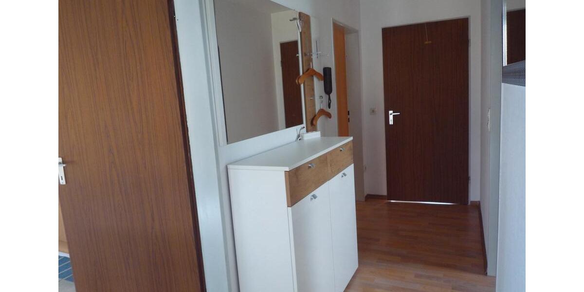 Dachgeschoßwohnung Weiden in der Oberpfalz - 3 Zimmer, 52 m&sup2;, 640&euro; | Angebot:26700369