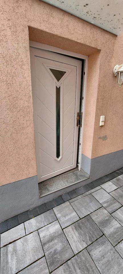 Helle Etagenwohnung in Münster Hessen über zwei Ebenen