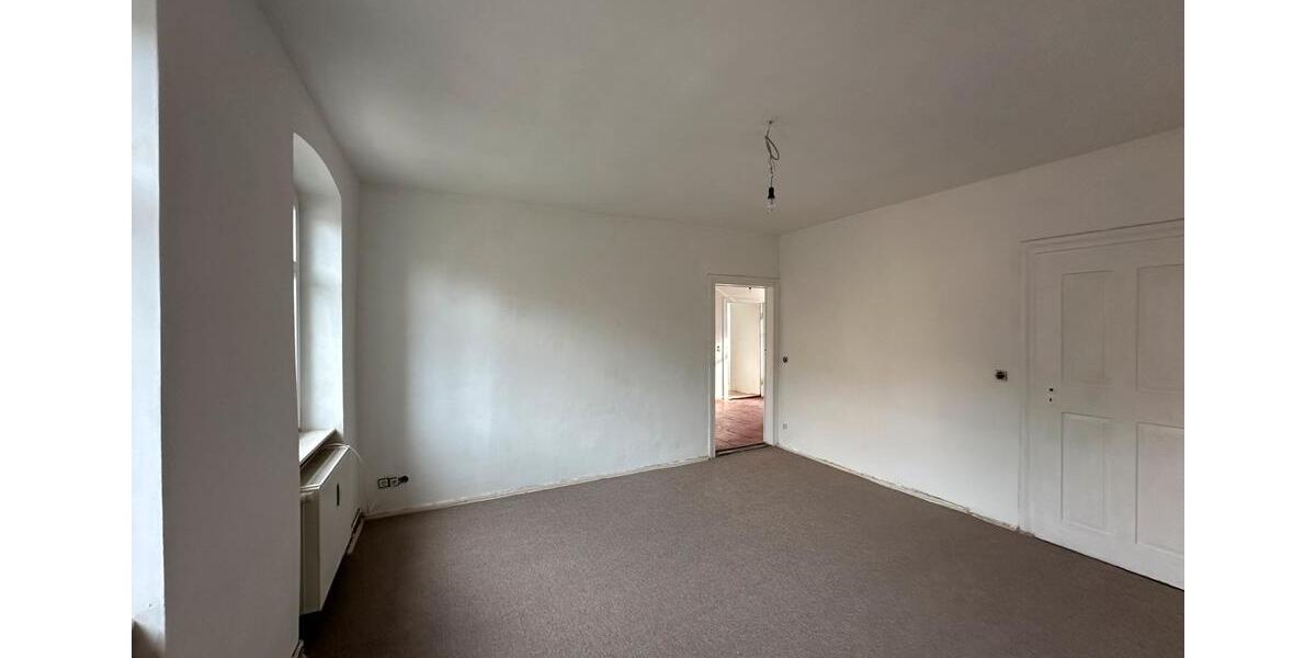 Etagenwohnung Bitterfeld-Wolfen Bitterfeld - 4 Zimmer, 92 m&sup2;, 680&euro; | Angebot:26022930