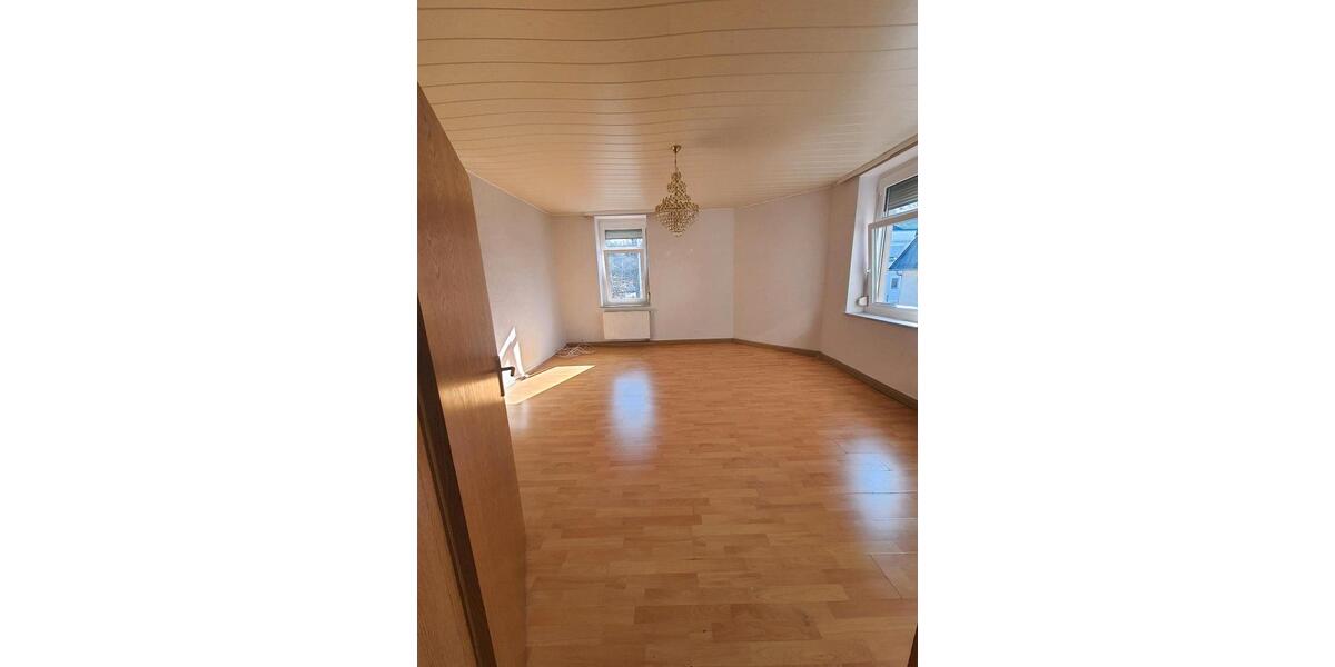 Etagenwohnung Kulmbach Blaich - 5 Zimmer, 1 m&sup2;, 1.000&euro; | Angebot:25759681