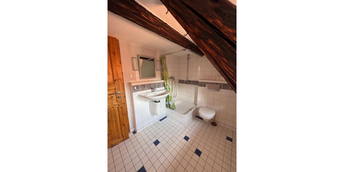 Dachgeschoßwohnung Duderstadt - 3 Zimmer, 130 m&sup2;, 750&euro; | Angebot:24102202