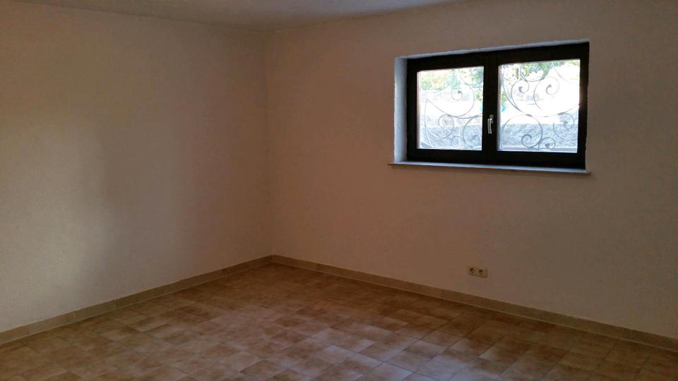 Etagenwohnung Poxdorf - 2 Zimmer, 85 m&sup2;, 650&euro; | Angebot:26375400