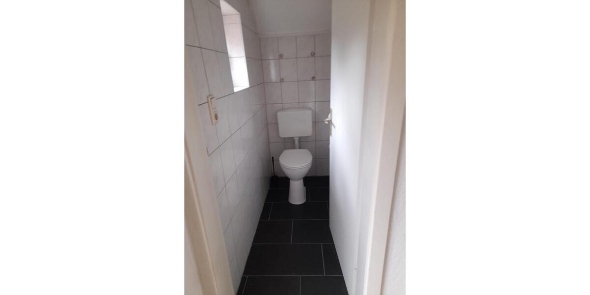 Doppelhaushälfte Rhauderfehn - 5 Zimmer, 140 m&sup2;, 890&euro; | Angebot:26653270