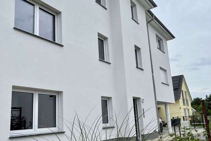 Wohnung zum Mieten in Gosen-Neu Zittau 1.350 € 90 m² 3 zimmer