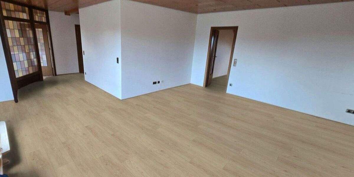 Etagenwohnung Aachen-Verlautenheide Verlautenheide - 3 Zimmer, 105 m&sup2;, 890&euro; | Angebot:25103050