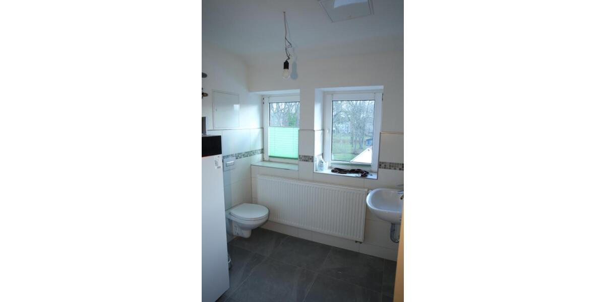 Etagenwohnung Ohrdruf - 6 Zimmer, 215 m&sup2;, 1.200&euro; | Angebot:12321985