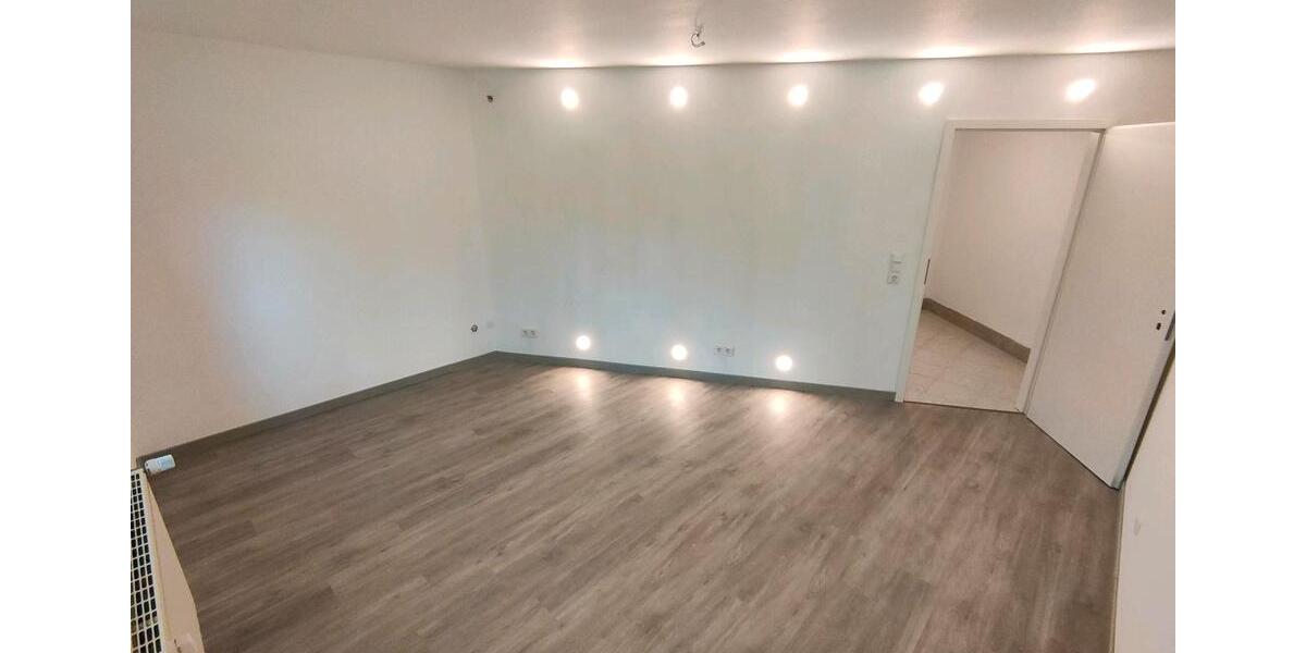 Etagenwohnung Wittstock/Dosse Dosse - 3 Zimmer, 98 m&sup2;, 1.000&euro; | Angebot:26097500