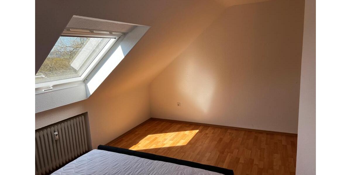 Dachgeschoßwohnung Wuppertal Cronenberg - 3 Zimmer, 64 m&sup2;, 520&euro; | Angebot:26636768