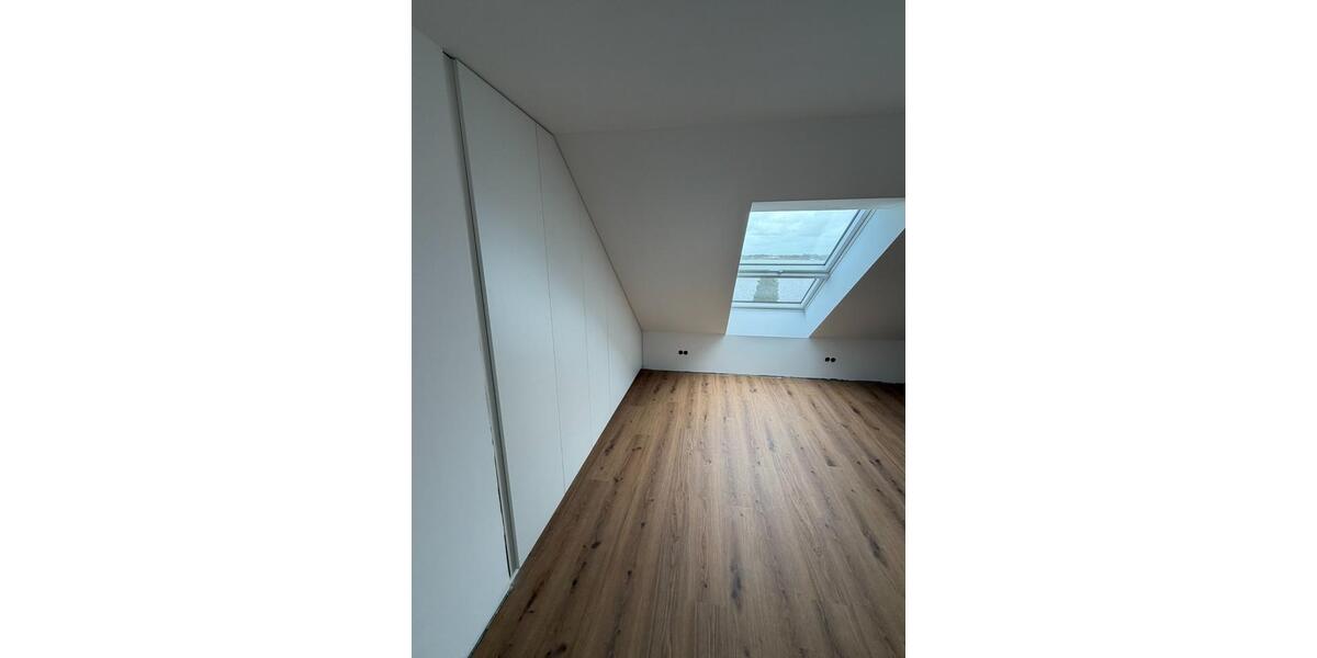 Dachgeschoßwohnung Fahrdorf - 3 Zimmer, 92 m&sup2;, 1.525&euro; | Angebot:25931741