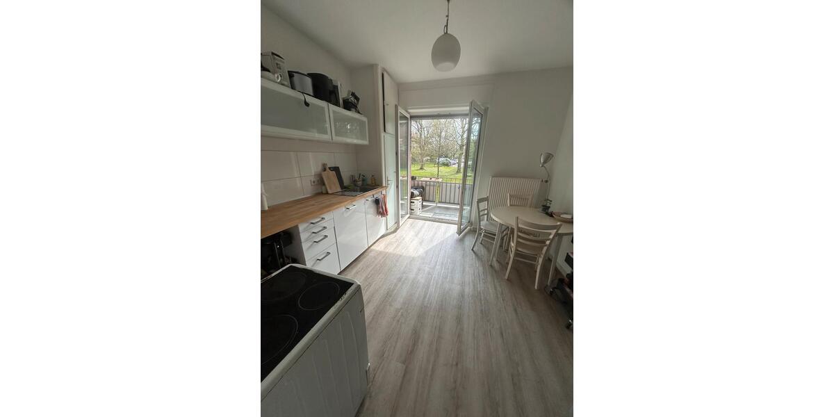 Wohnen auf Zeit Köln Lindenthal - 1 Zimmer, 16 m&sup2;, 675&euro; | Angebot:26527700
