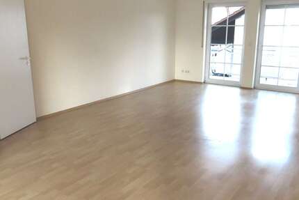 Wohnung Viernheim - 3 Zimmer, 84 m&sup2;, 890&euro; | Angebot:27454513
